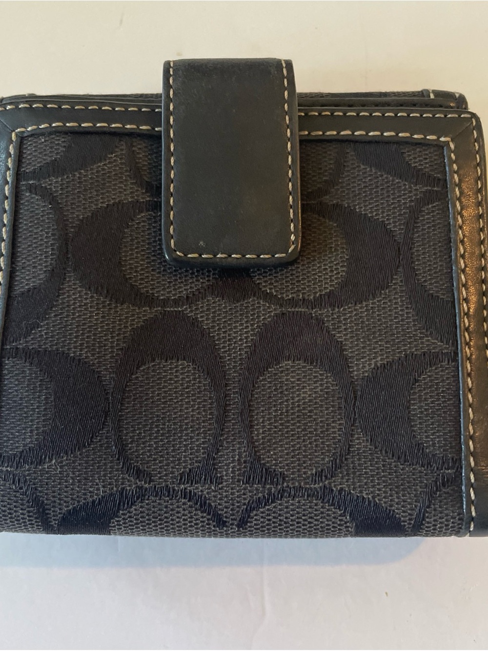 Black Women's Card & Key Holder Wallet - Signature Jacquard Design